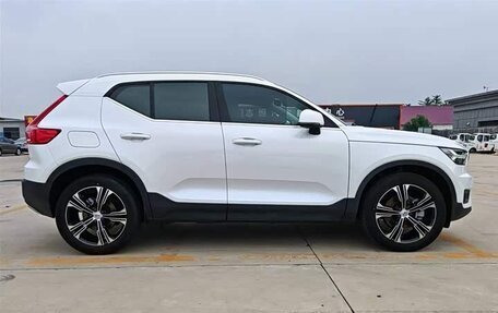 Volvo XC40 I, 2021 год, 2 400 000 рублей, 3 фотография