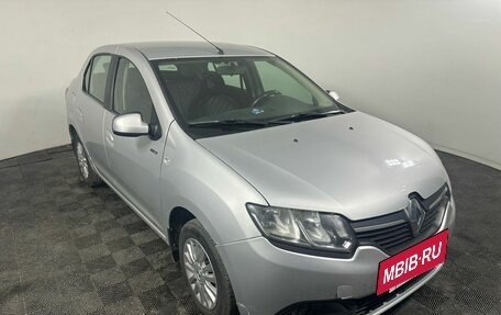 Renault Logan II, 2016 год, 700 000 рублей, 3 фотография