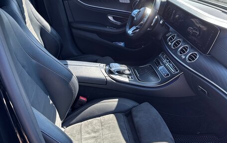 Mercedes-Benz E-Класс, 2019 год, 2 550 000 рублей, 7 фотография