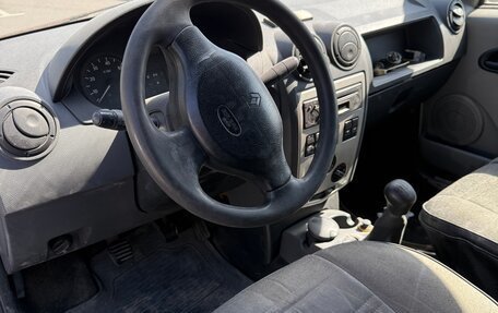 Renault Logan I, 2005 год, 240 000 рублей, 6 фотография