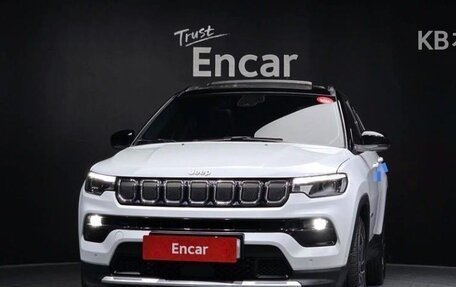 Jeep Compass II, 2022 год, 1 790 000 рублей, 2 фотография