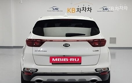 KIA Sportage IV рестайлинг, 2020 год, 1 800 000 рублей, 3 фотография