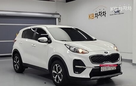 KIA Sportage IV рестайлинг, 2020 год, 1 800 000 рублей, 4 фотография