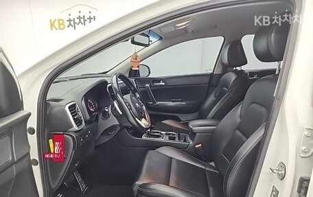 KIA Sportage IV рестайлинг, 2020 год, 1 800 000 рублей, 7 фотография