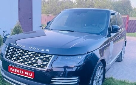 Land Rover Range Rover IV рестайлинг, 2014 год, 3 460 000 рублей, 2 фотография