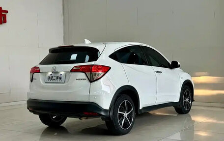 Honda Vezel, 2022 год, 1 230 000 рублей, 4 фотография