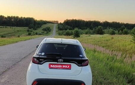 Toyota Yaris, 2020 год, 1 350 000 рублей, 1 фотография