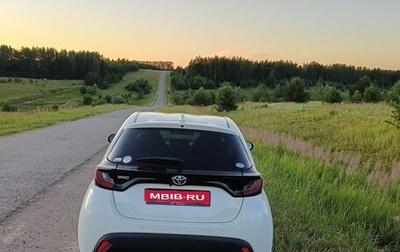 Toyota Yaris, 2020 год, 1 350 000 рублей, 1 фотография