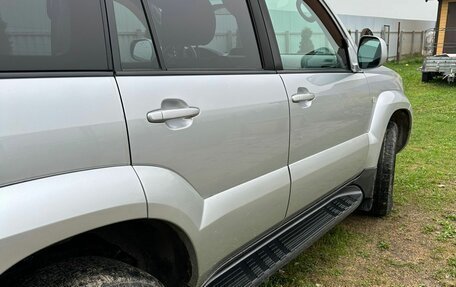 Toyota Land Cruiser Prado 120 рестайлинг, 2008 год, 2 200 000 рублей, 3 фотография
