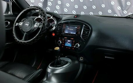 Nissan Juke II, 2011 год, 750 000 рублей, 18 фотография