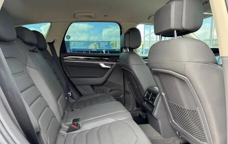 Volkswagen Touareg III, 2018 год, 4 800 000 рублей, 4 фотография