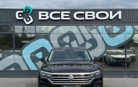 Volkswagen Touareg III, 2018 год, 4 800 000 рублей, 5 фотография