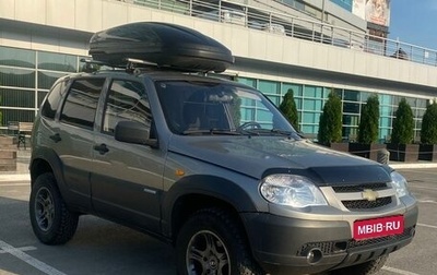Chevrolet Niva I рестайлинг, 2010 год, 485 990 рублей, 1 фотография