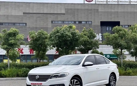 Volkswagen Lavida, 2022 год, 1 400 000 рублей, 1 фотография