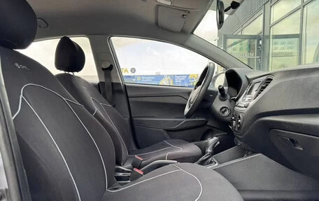Hyundai Solaris II рестайлинг, 2017 год, 960 000 рублей, 7 фотография
