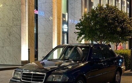 Mercedes-Benz C-Класс, 1995 год, 370 000 рублей, 2 фотография