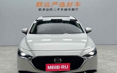Mazda 3, 2022 год, 2 050 000 рублей, 2 фотография