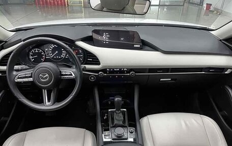 Mazda 3, 2022 год, 2 050 000 рублей, 10 фотография