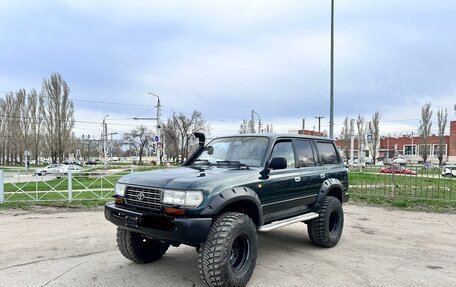 Toyota Land Cruiser 80 рестайлинг, 1996 год, 3 000 000 рублей, 18 фотография