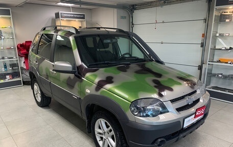 Chevrolet Niva I рестайлинг, 2017 год, 690 000 рублей, 3 фотография