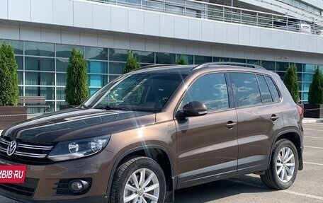 Volkswagen Tiguan I, 2016 год, 1 599 990 рублей, 3 фотография
