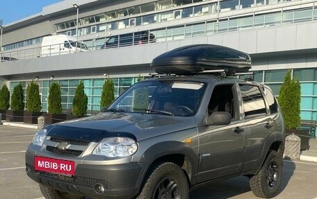 Chevrolet Niva I рестайлинг, 2010 год, 485 990 рублей, 3 фотография