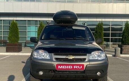 Chevrolet Niva I рестайлинг, 2010 год, 485 990 рублей, 2 фотография