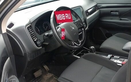 Mitsubishi Outlander III рестайлинг 3, 2018 год, 2 325 990 рублей, 7 фотография