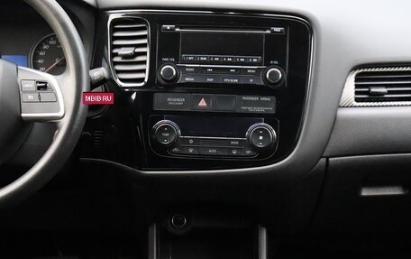 Mitsubishi Outlander III рестайлинг 3, 2014 год, 1 381 000 рублей, 16 фотография