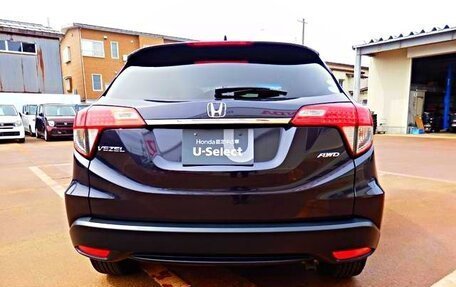 Honda Vezel, 2021 год, 1 600 000 рублей, 4 фотография