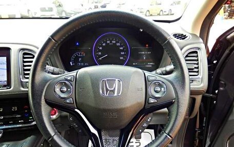 Honda Vezel, 2021 год, 1 600 000 рублей, 10 фотография