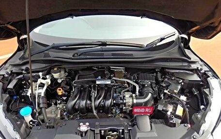 Honda Vezel, 2021 год, 1 600 000 рублей, 17 фотография