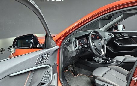 BMW 1 серия, 2021 год, 2 330 000 рублей, 17 фотография