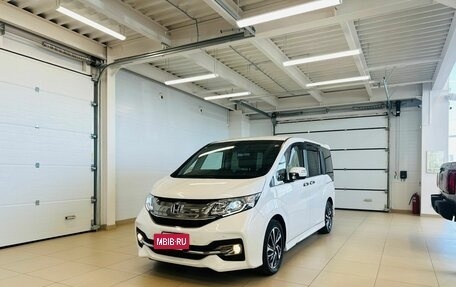 Honda Stepwgn IV, 2016 год, 2 329 000 рублей, 2 фотография
