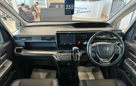 Honda Stepwgn IV, 2016 год, 2 329 000 рублей, 15 фотография