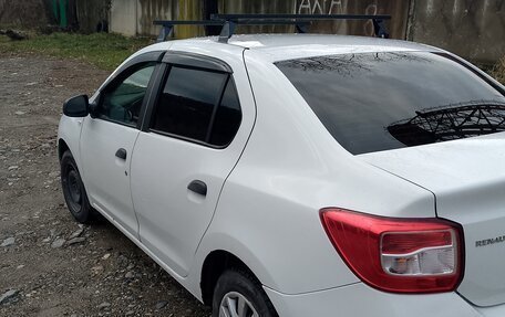 Renault Logan II, 2017 год, 550 000 рублей, 2 фотография
