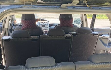 Toyota Verso I, 2010 год, 1 250 000 рублей, 13 фотография