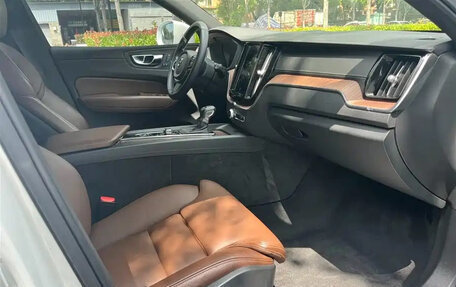 Volvo XC60 II, 2021 год, 2 300 000 рублей, 9 фотография