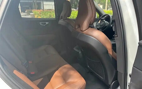 Volvo XC60 II, 2021 год, 2 300 000 рублей, 11 фотография