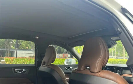 Volvo XC60 II, 2021 год, 2 300 000 рублей, 12 фотография
