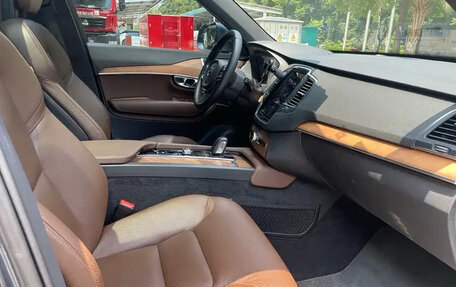 Volvo XC90 II рестайлинг, 2020 год, 3 600 000 рублей, 9 фотография