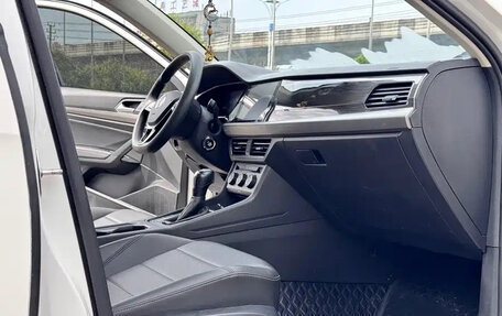 Volkswagen Lavida, 2022 год, 1 400 000 рублей, 10 фотография