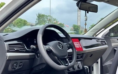 Volkswagen Lavida, 2022 год, 1 400 000 рублей, 13 фотография