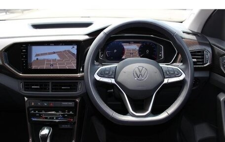 Volkswagen T-Cross I, 2022 год, 1 350 000 рублей, 10 фотография