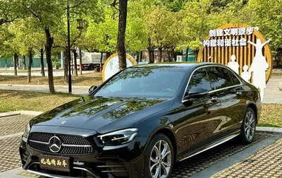 Mercedes-Benz E-Класс, 2022 год, 4 100 000 рублей, 1 фотография