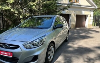 Hyundai Solaris II рестайлинг, 2013 год, 960 000 рублей, 1 фотография