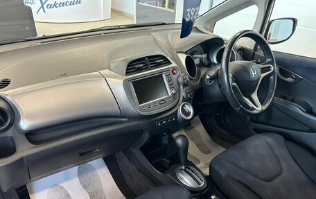 Honda Fit III, 2010 год, 989 000 рублей, 13 фотография