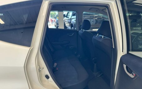 Honda Fit III, 2010 год, 989 000 рублей, 17 фотография