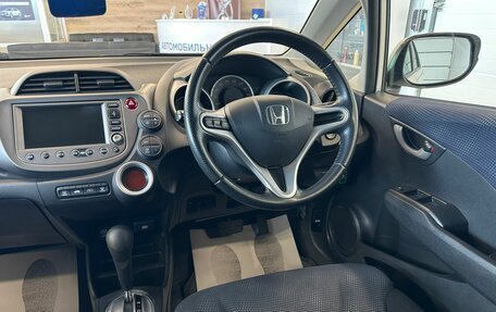 Honda Fit III, 2010 год, 989 000 рублей, 15 фотография