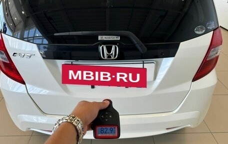 Honda Fit III, 2010 год, 989 000 рублей, 24 фотография